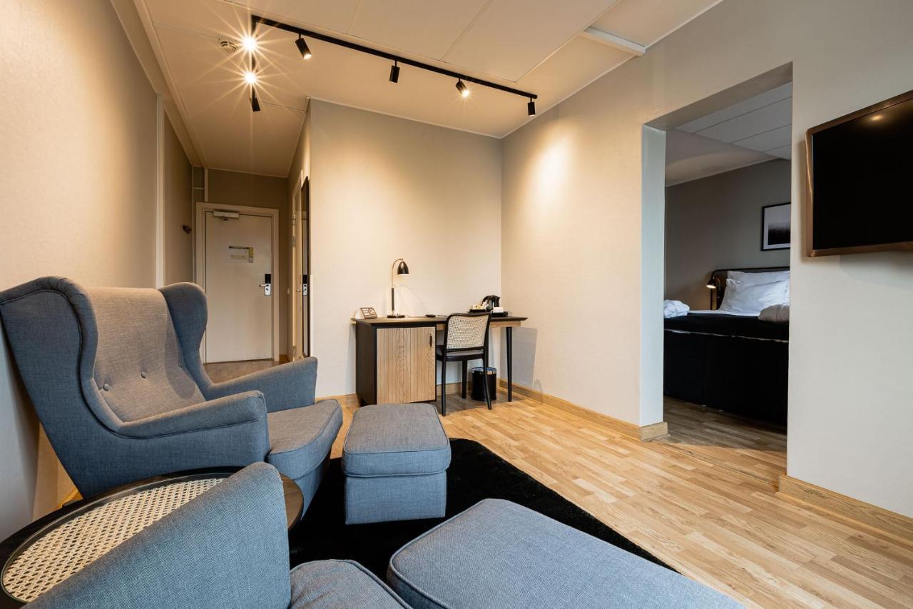 Etage Hotel 4*