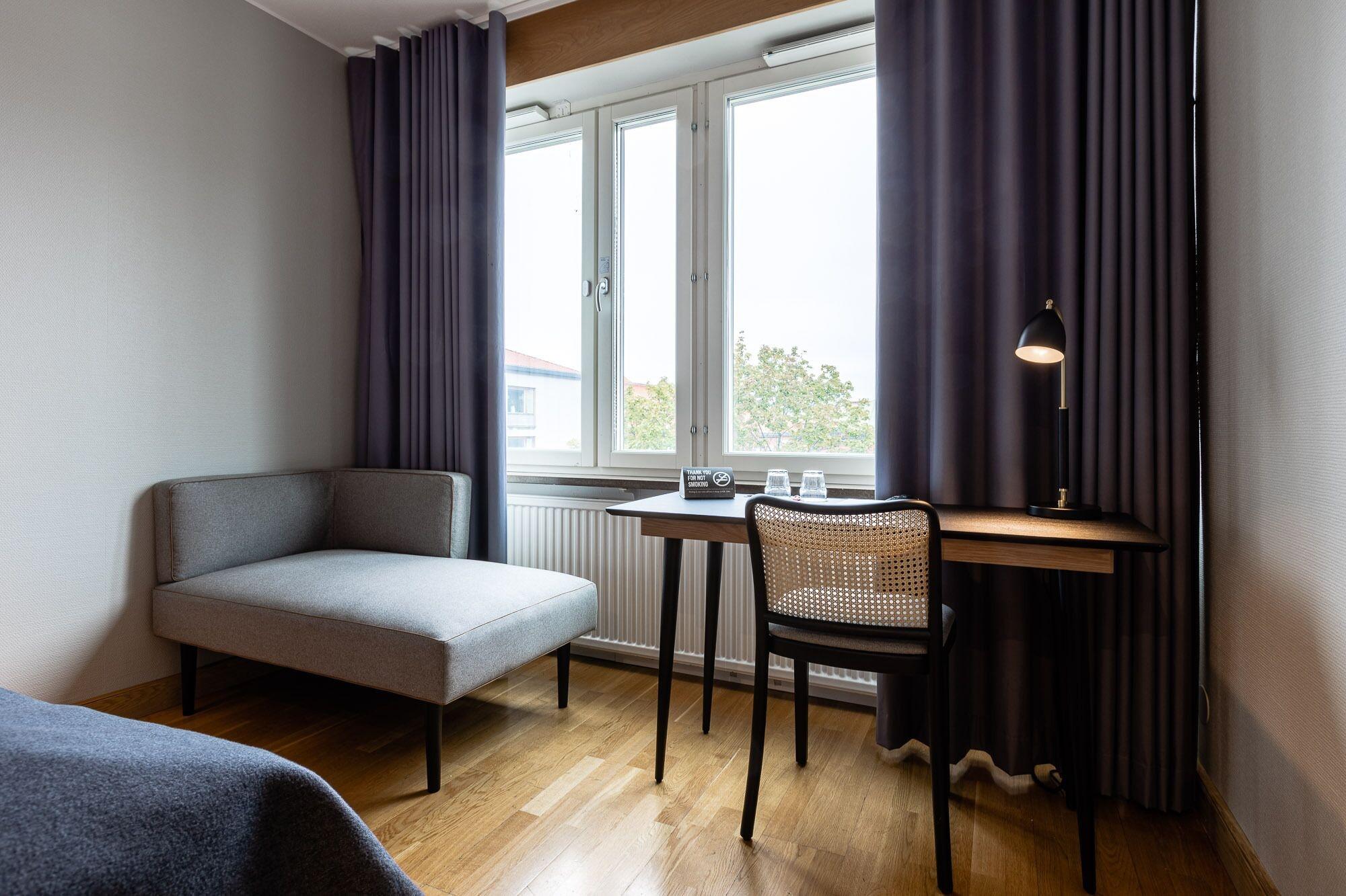 Etage Hotel 4*