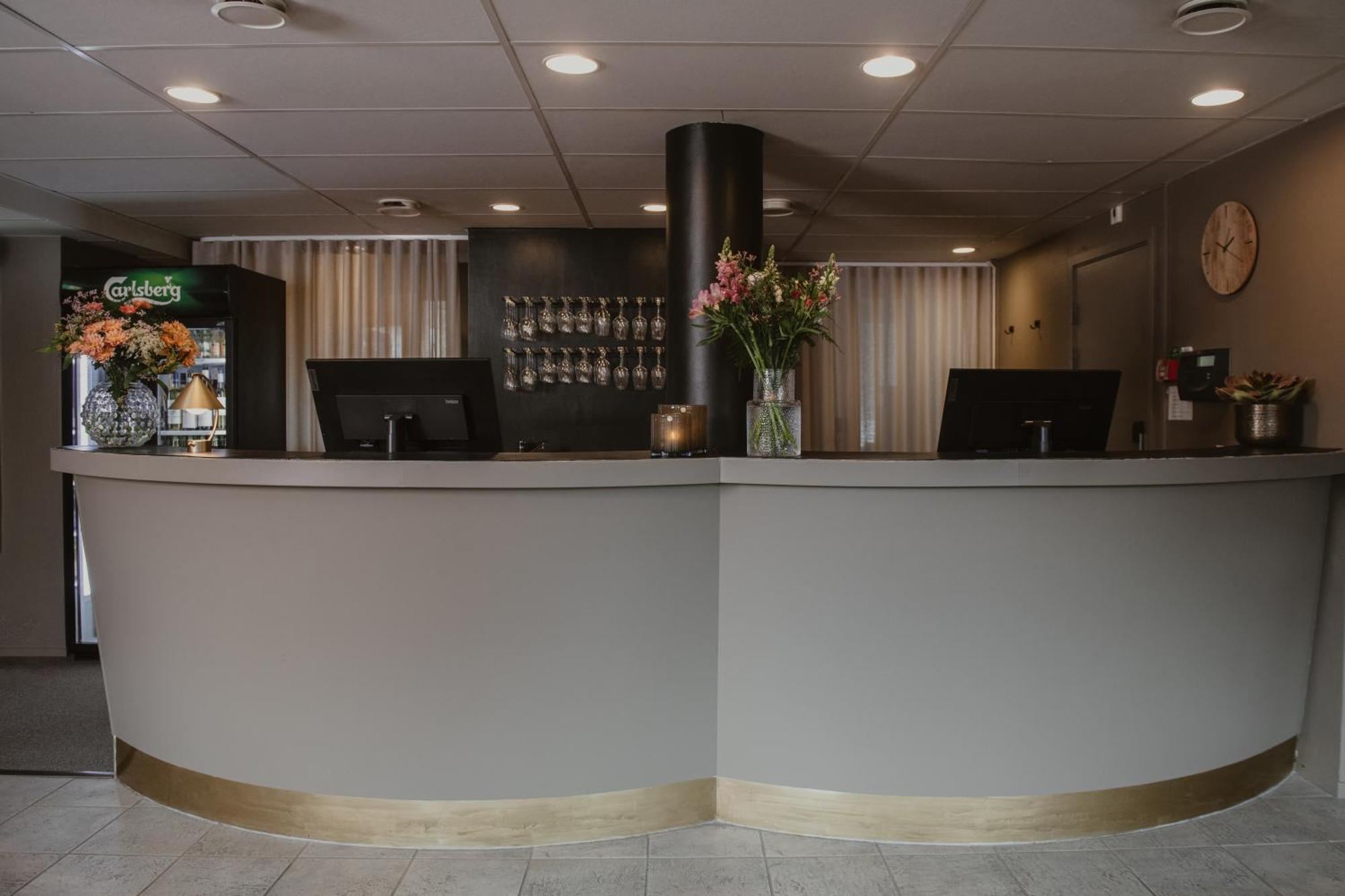 Etage Hotel
